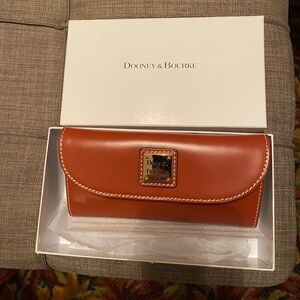 New in box no tags Dooney brown/tan wallet